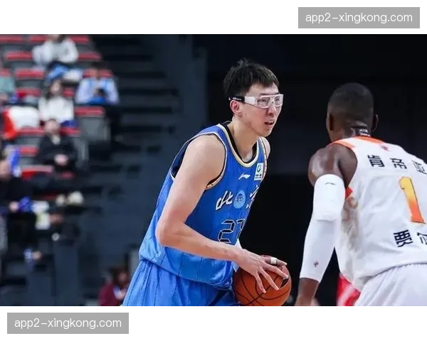 北京豪取四连胜强势崛起 周琦麦基双塔构筑禁飞区